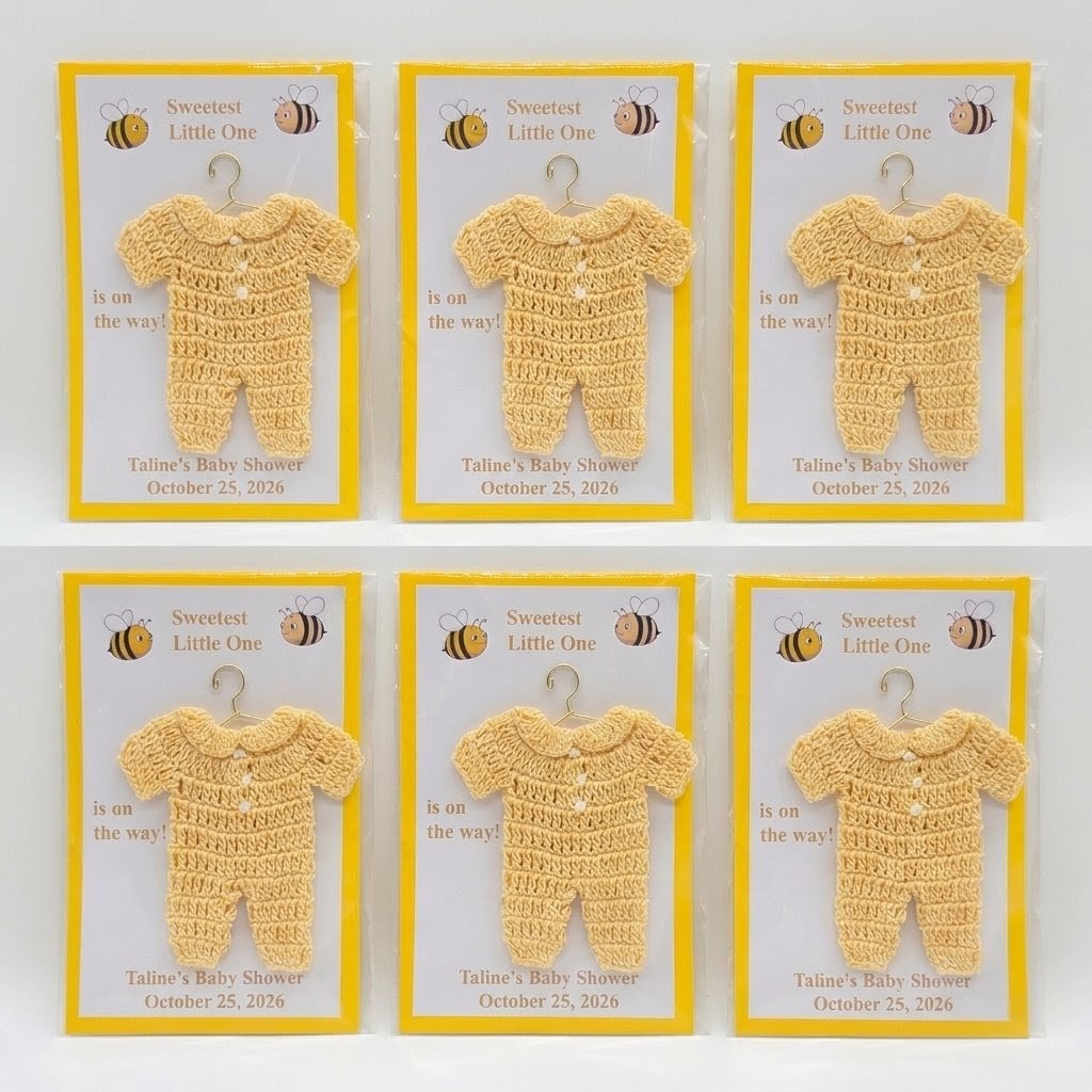 Bee Baby Shower Favors Set of 6 | Mini Crochet Yellow Onesie on 4x6 Custom Card | Personalized Guest Gifts | Gender Neutral Favor