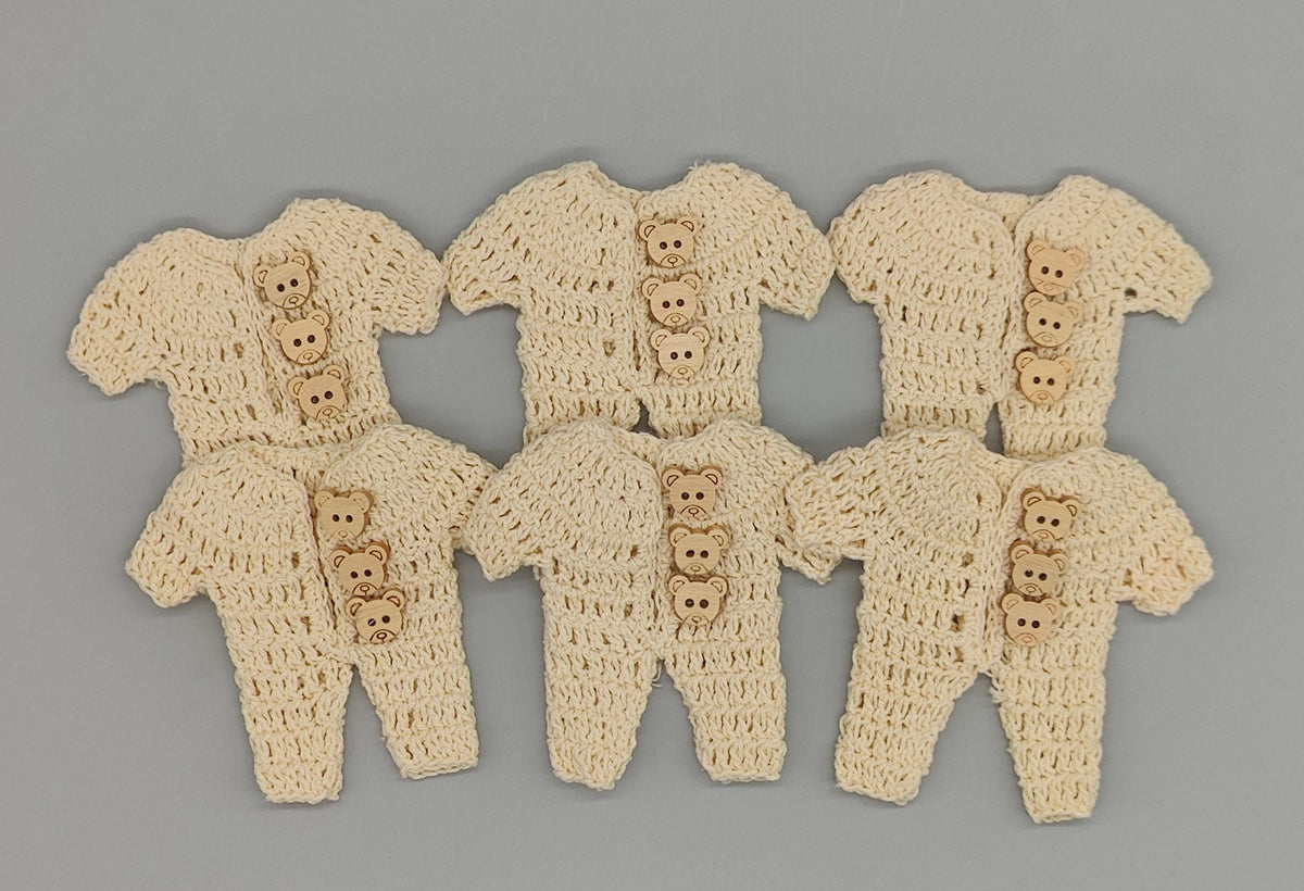 Set of 6 - Baby Cream Crochet Onesie with Wooden Teddy Bear Buttons, Baby shower, Baby welcome favors, Crochet mini outfit