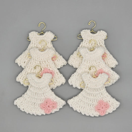 Set of 6 - White mini-crochet party favor - party gift - Mini-dress with Pink Flower, Baby shower favors, Baby Pink, Baby welcome, Crochet mini dress, quinceanera communion