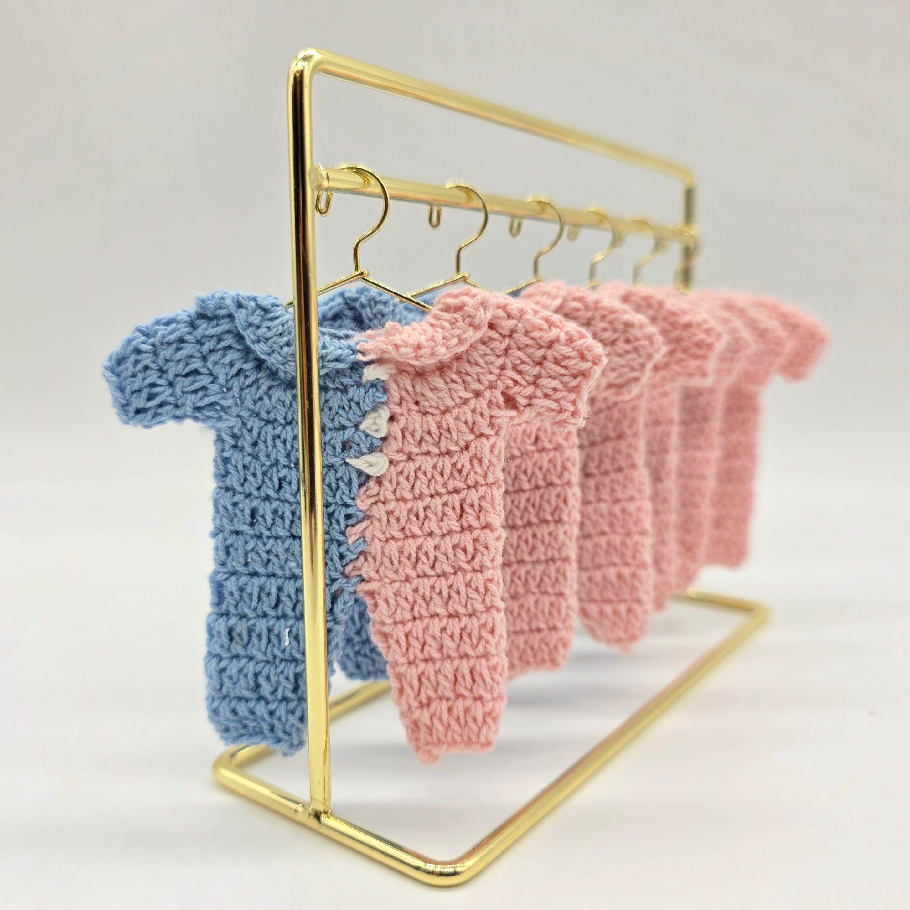 Gender Reveal Crochet Favors. Half Pink Half Blue Mini Onesies Party Gifts | Baby Shower Decor & Keepsake Gifts (Set of 6)