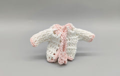 Baby white knit crochet mini jacket with baby pink outline, cute, baby shower, baby welcome, crochet favor, baby shower favors, Set of 6