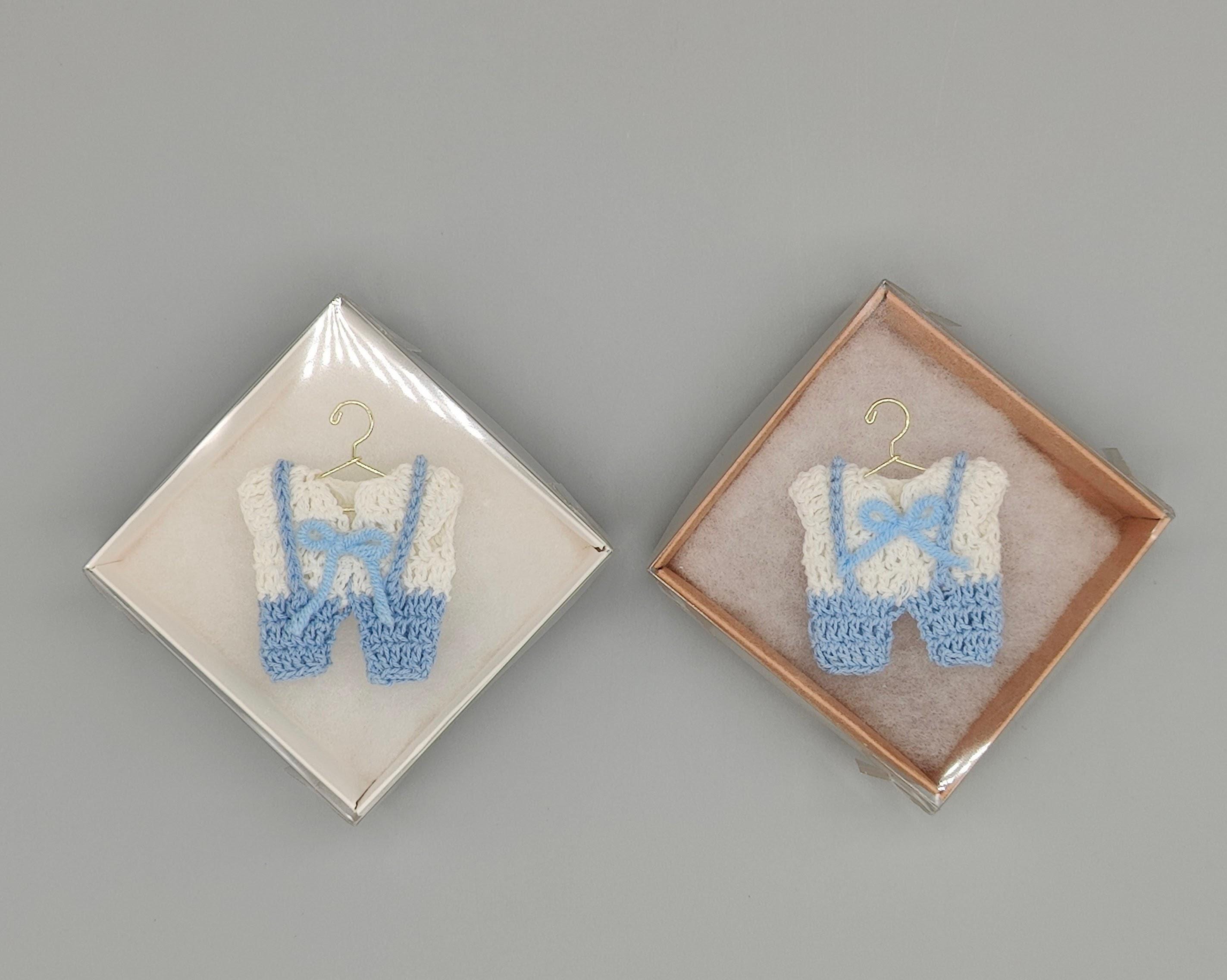 Set of 6 Mini Crochet Baby Overall Favors with bowtie - Baby Shower, Gender Reveal, Baby Welcome - Hanger and box options available!