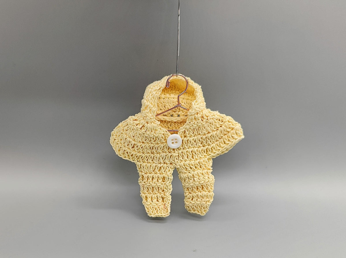 Set of 6 - Baby Jumper Onsie with Hoodie, Baby shower favors, Baby Yellow, Baby welcome favors, Jumper favors, Crochet favor, party favor