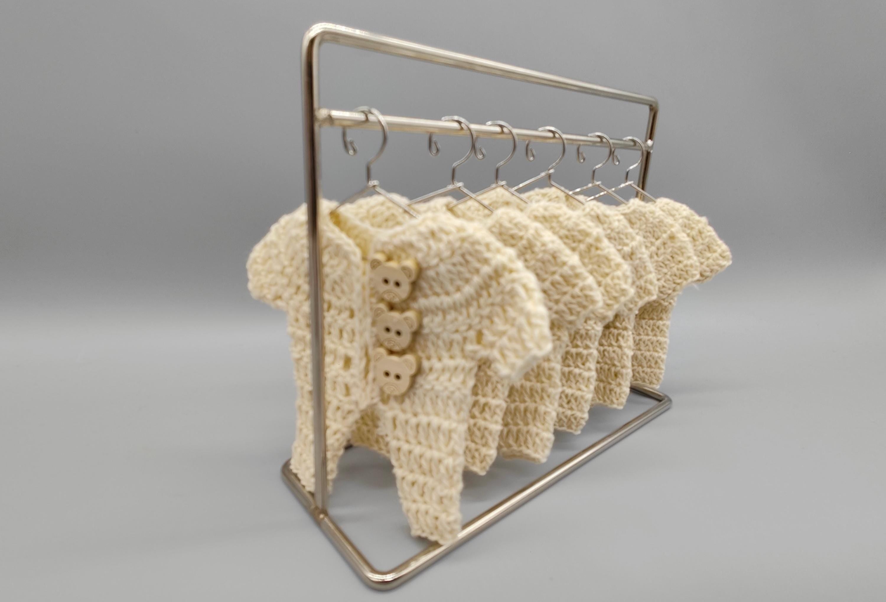 Set of 6 - Baby Cream Crochet Onesie with Wooden Teddy Bear Buttons, Baby shower, Baby welcome favors, Crochet mini outfit