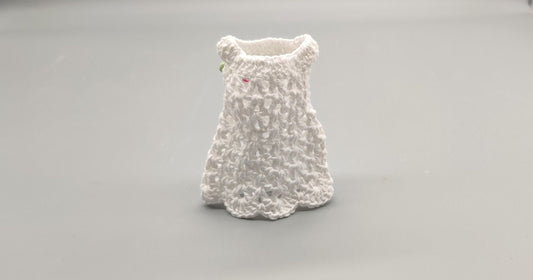 Set of 6 - White Baby Dress, Baby shower favors, Baby welcome favors, Crochet mini dress, cute party favors, quinceanera