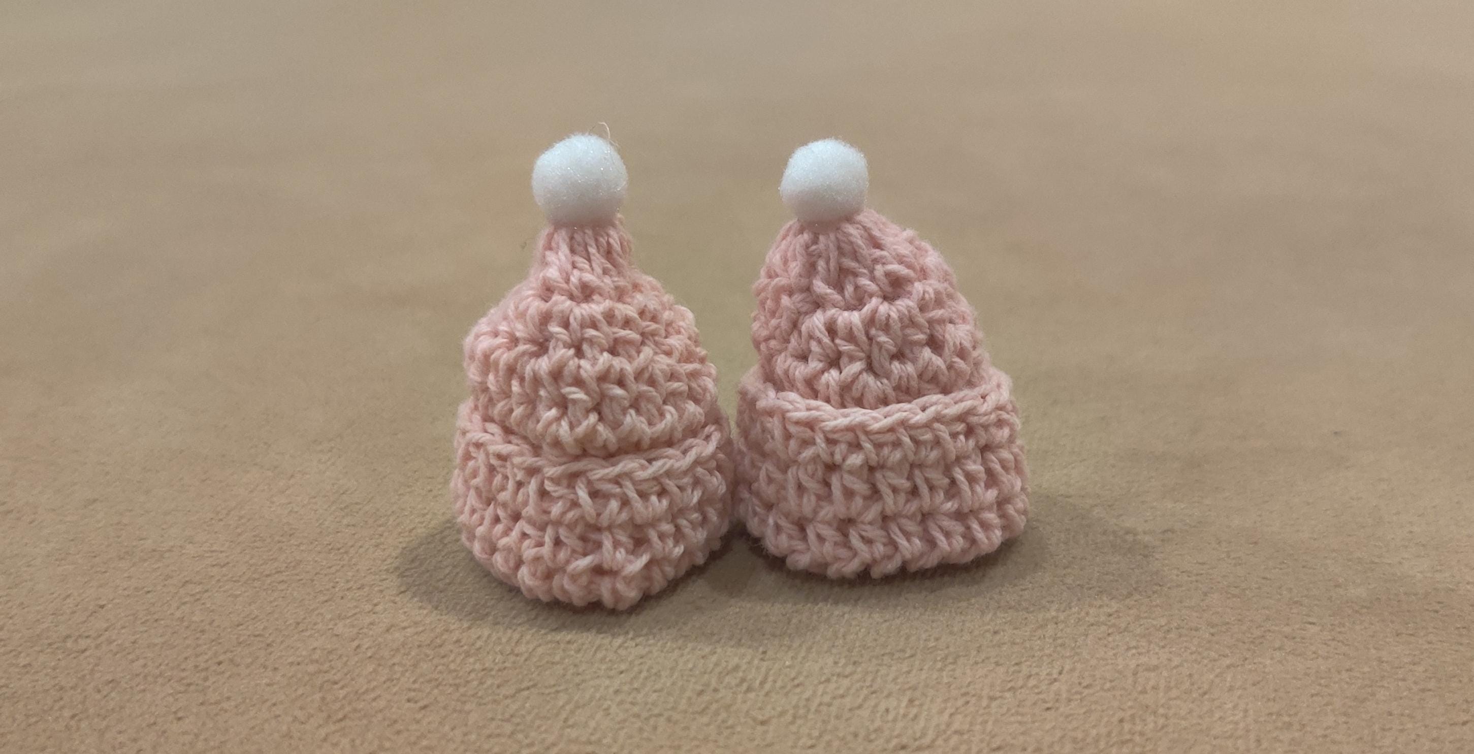 Baby Pink Mini Crochet Beanie, Mini Beanie Favors, Baby Shower Favors, Mini Hat, Baby Welcome Favors, Knit Favors, Crochet Favors, Set of 6