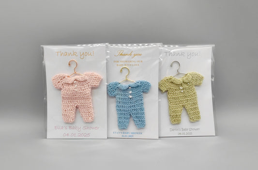Baby Shower Favor with Custom Name & Date, Crochet Baby Favor with Hanger, Personalized Card w/ Color Choice. Ships Fast and Free! Set of 6