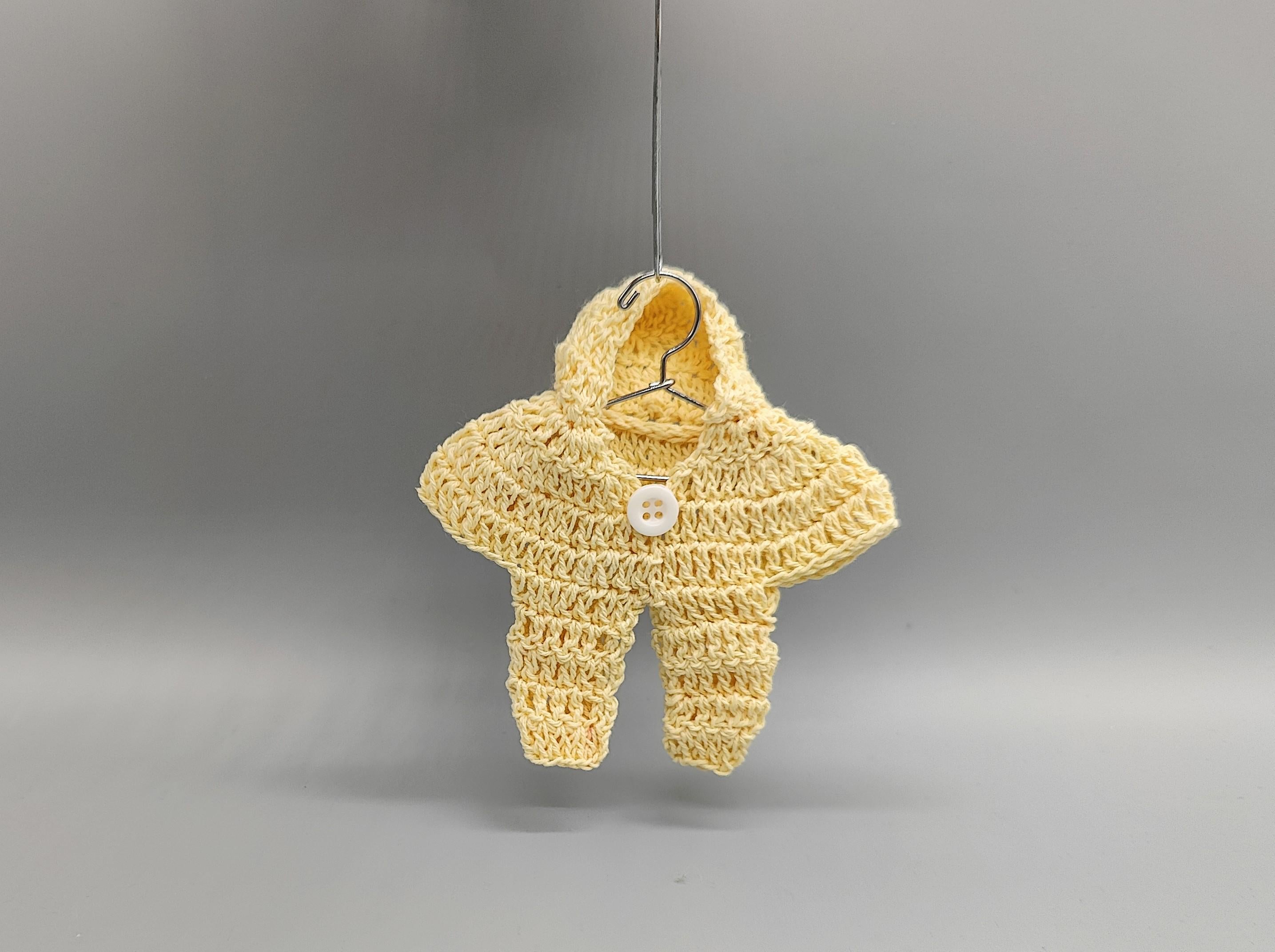 Set of 6 - Baby Jumper Onsie with Hoodie, Baby shower favors, Baby Yellow, Baby welcome favors, Jumper favors, Crochet favor, party favor