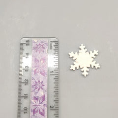 Fondant edible snowflakes - 24 pcs - 3 sizes - 8 of each size - Frozen snowflakes