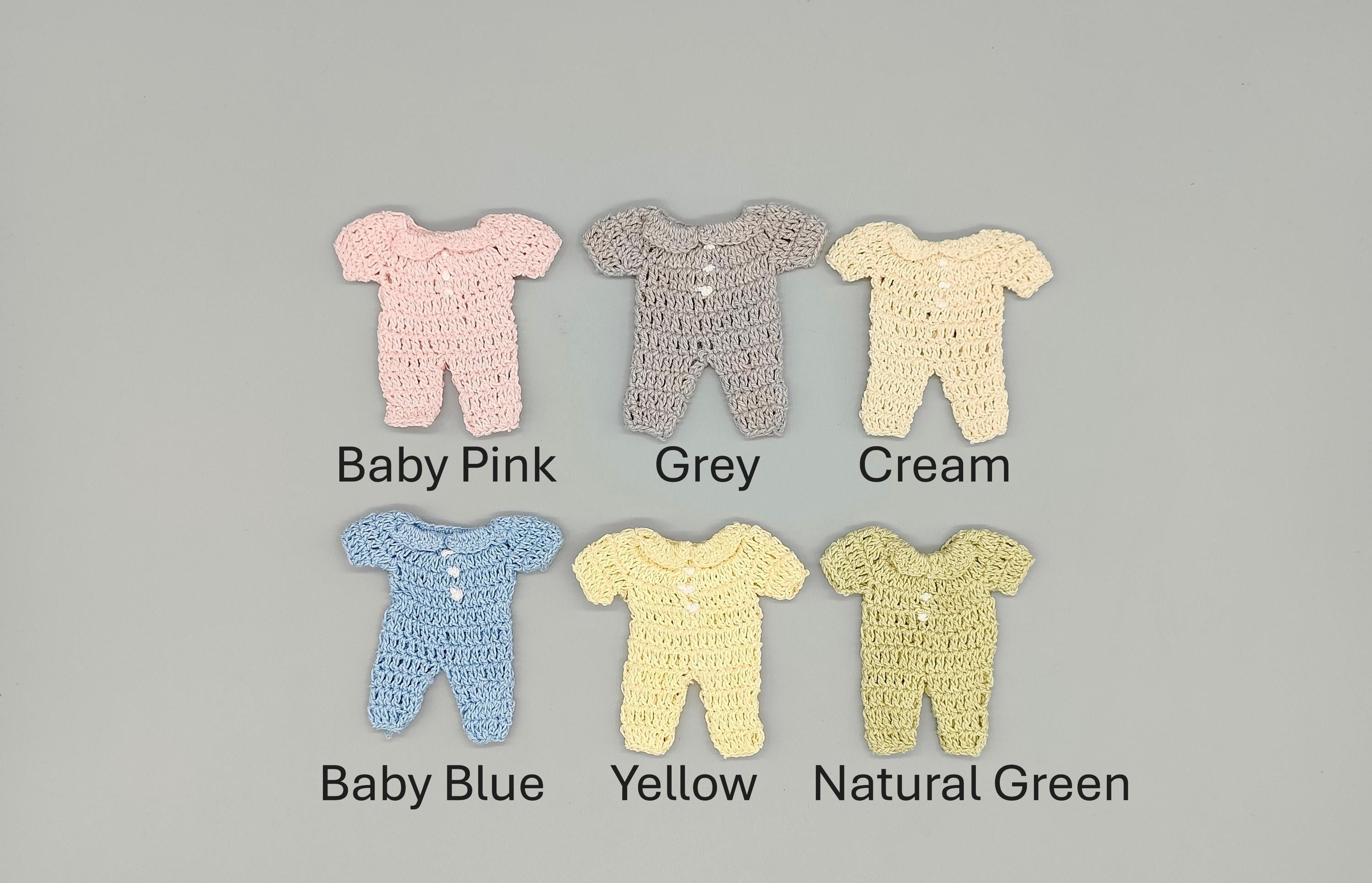 Set of 6 Personalized Crochet Baby Favors – Custom Name & Date